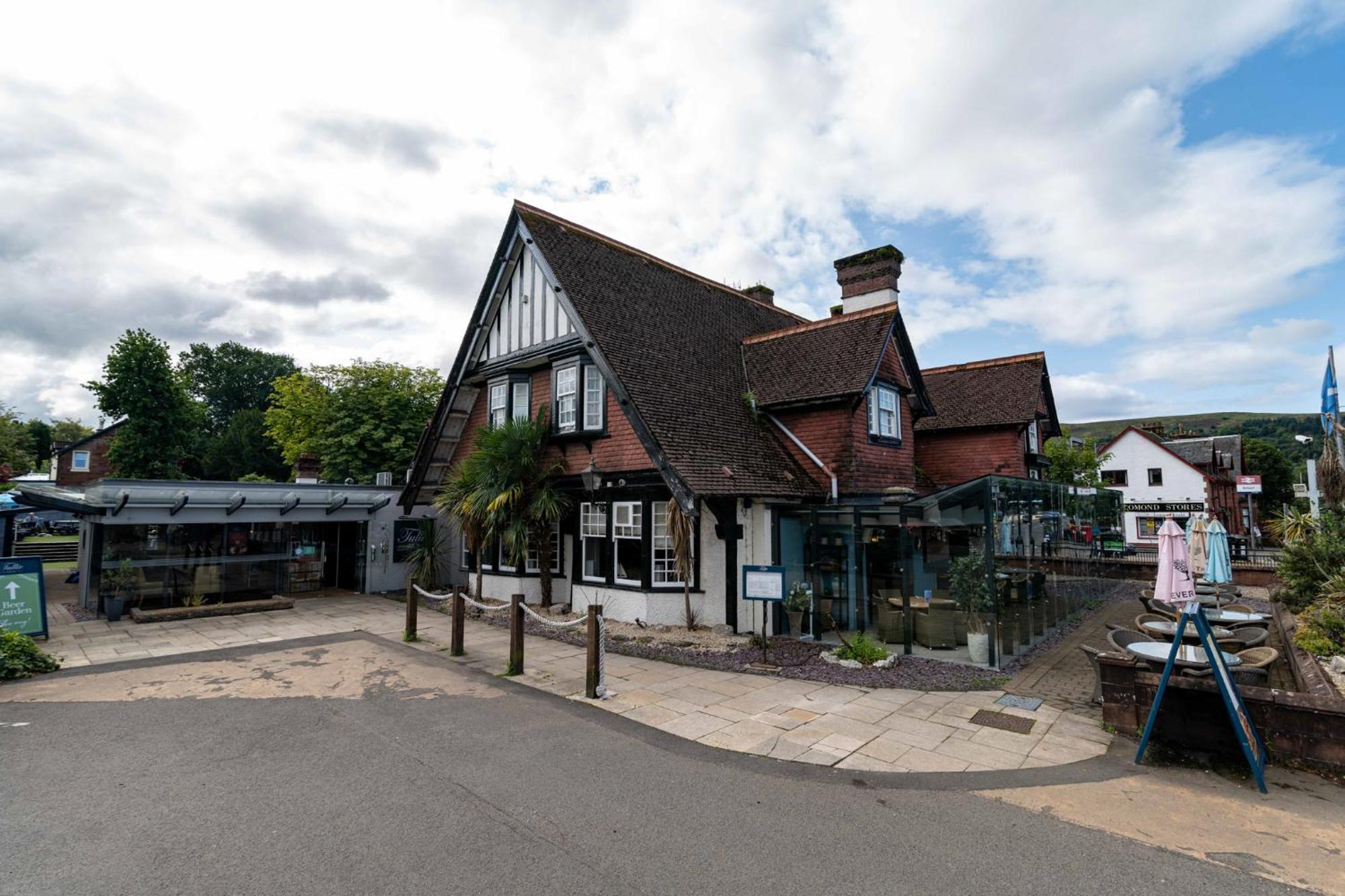 Tullie Inn Balloch Exterior photo